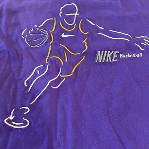 Nike Basketball Embroidered Graphics Tee
